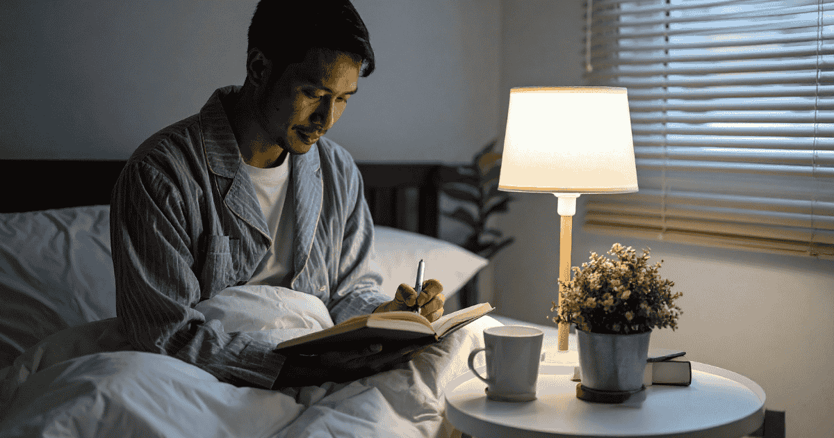 A man journaling while dating